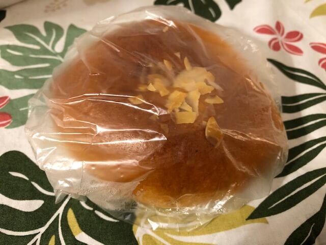 クリームパンが旨い！大阪梅田で行列が絶えないパン屋【バックハウス イリエ】
